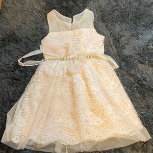 Rare Editions Cream Lace Formal Dress